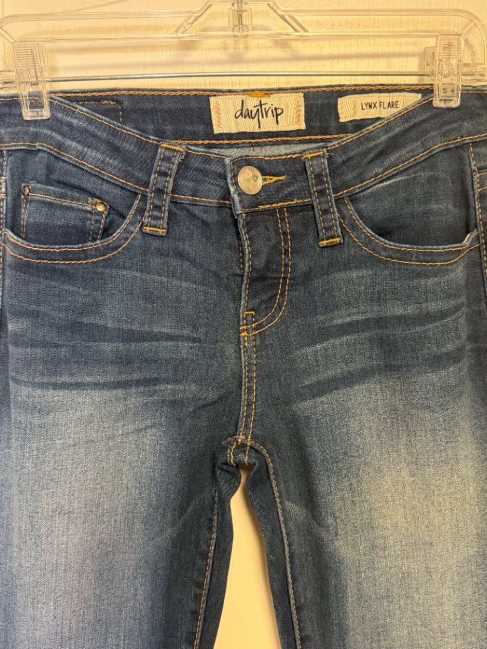 Daytrip Lynx Flare Jeans Size 27L Medium Wash Stretch Long Inseam - Picture 3 of 5